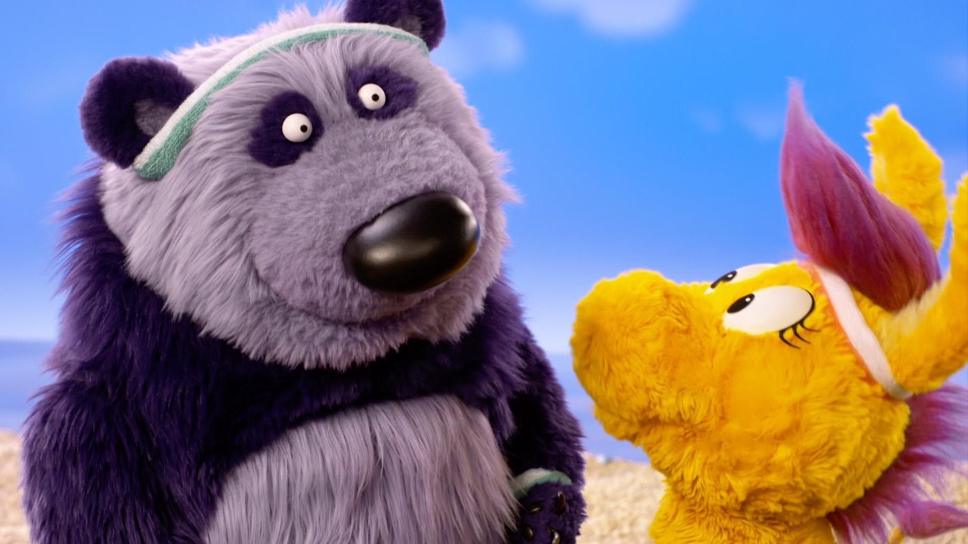 Panda feels sad when an exciting holiday is over./Donkey and Panda make up a new dance.