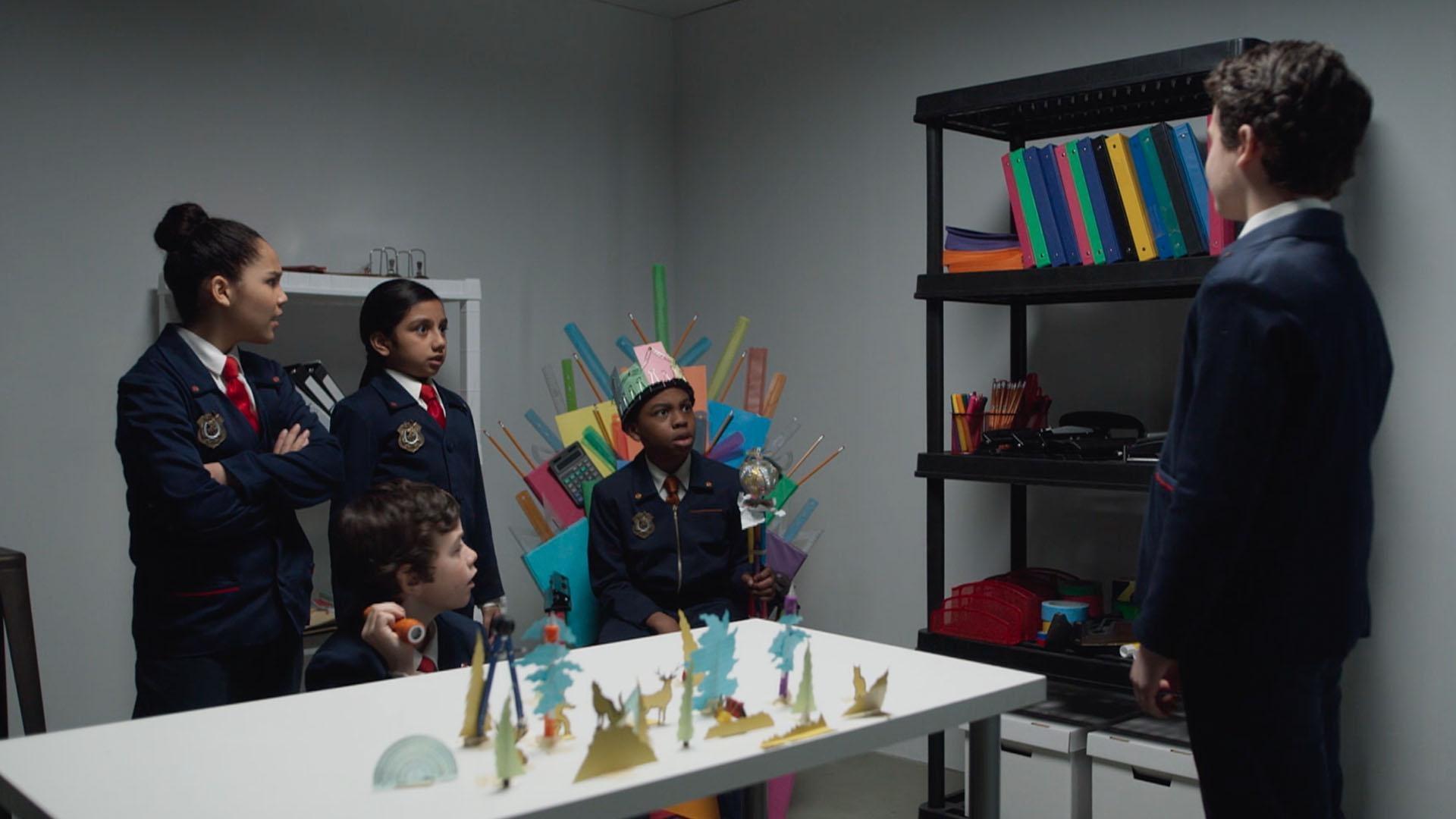 The Mobile Unit is called to Pinehurst, North Carolina to stop a villainous thief.